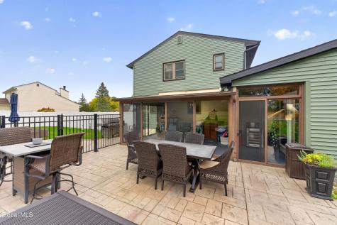 5 Mallards Landing S Waterford NY 12188