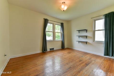 1702 Lenox Road Schenectady NY 12308