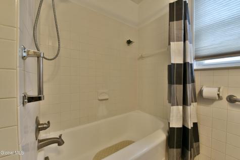 1702 Lenox Road Schenectady NY 12308
