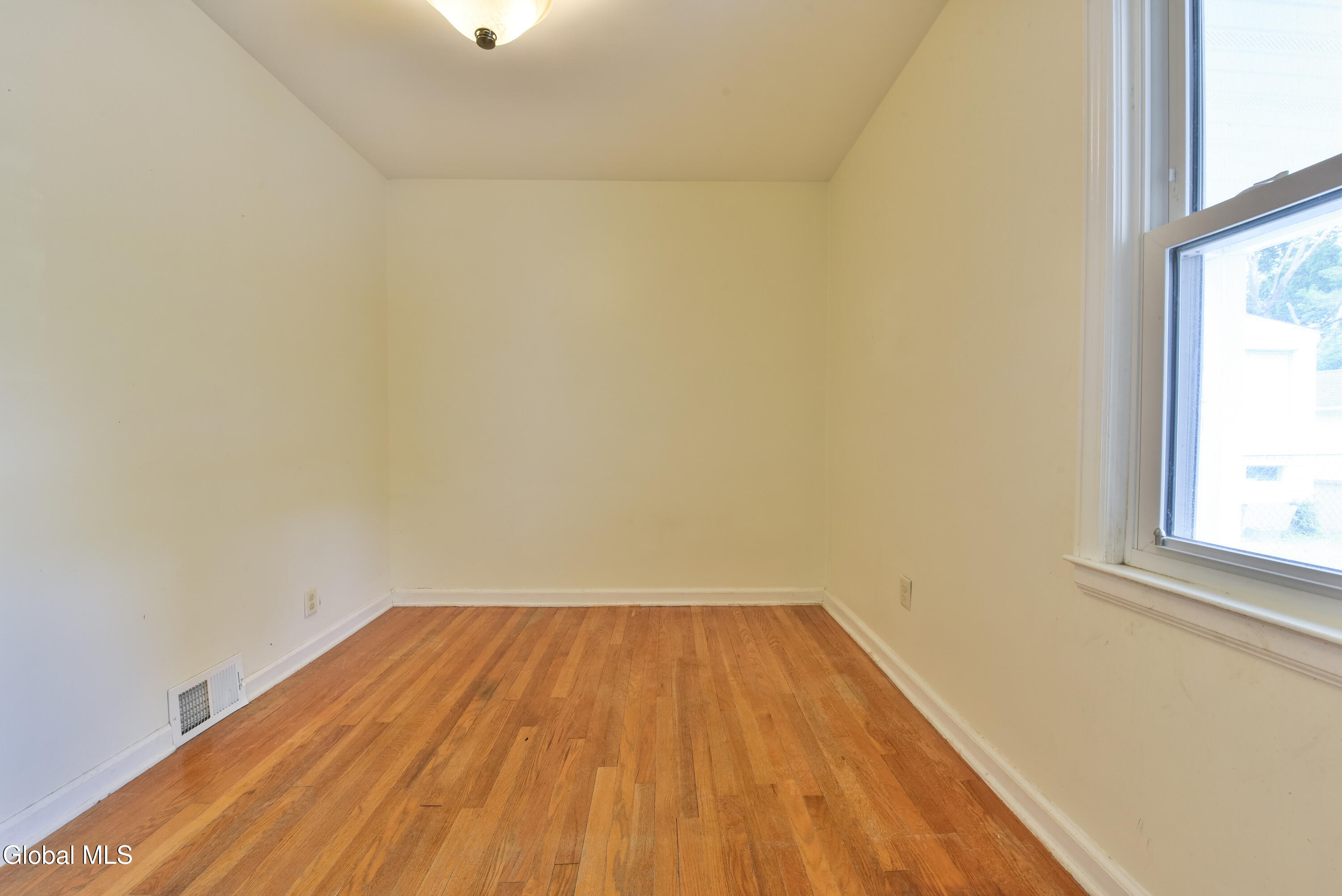 1702 Lenox Road Schenectady NY 12308