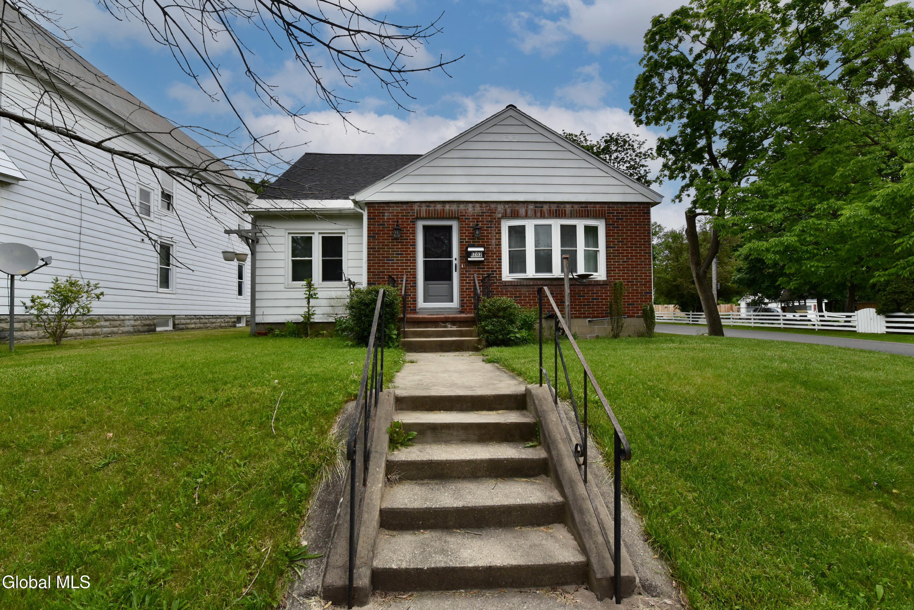1702 Lenox Road Schenectady NY 12308
