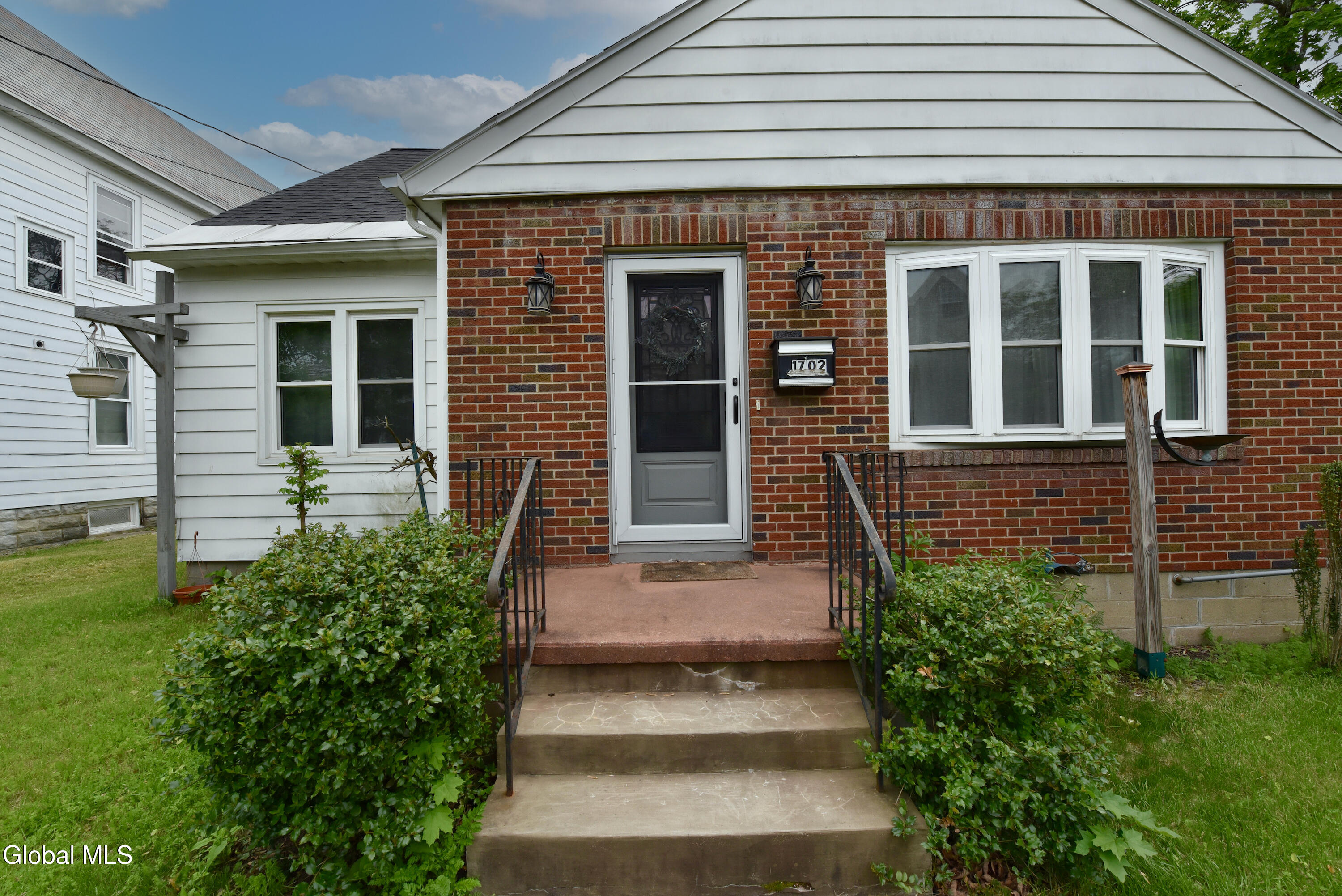 1702 Lenox Road Schenectady NY 12308
