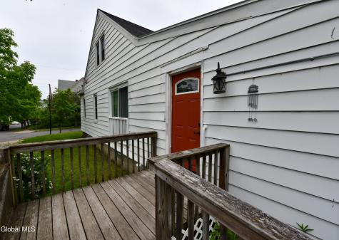 1702 Lenox Road Schenectady NY 12308