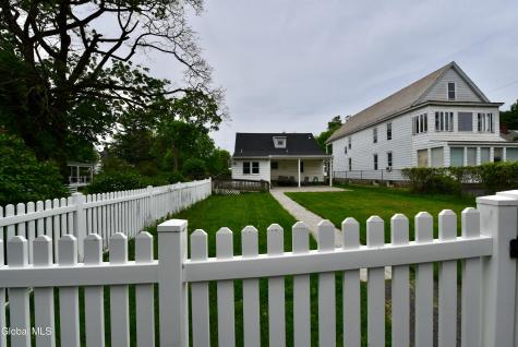 1702 Lenox Road Schenectady NY 12308