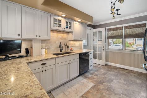 23 Vanwyck Street Gloversville NY 12078