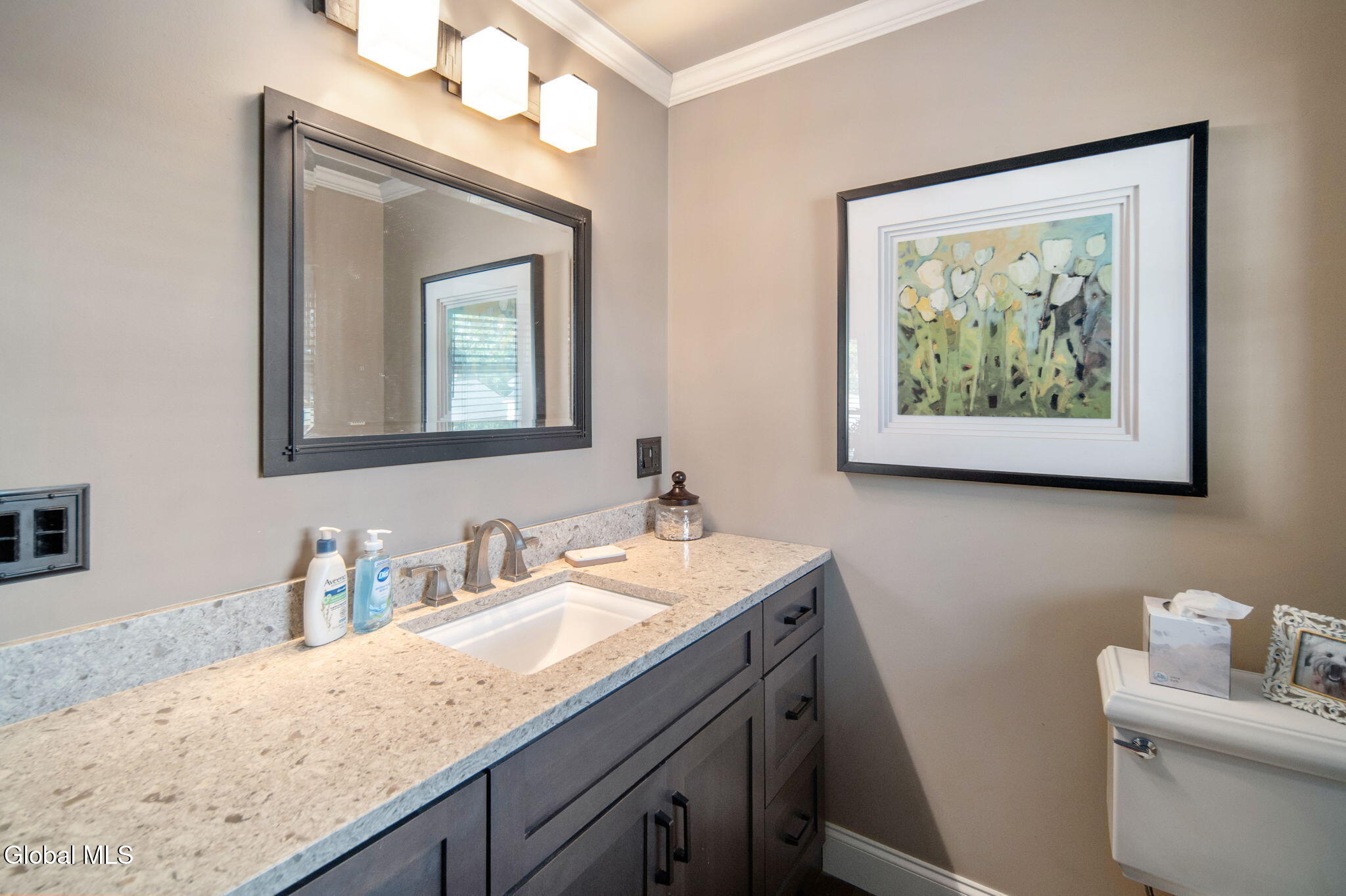 23 Vanwyck Street Gloversville NY 12078
