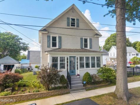 23 Vanwyck Street Gloversville NY 12078