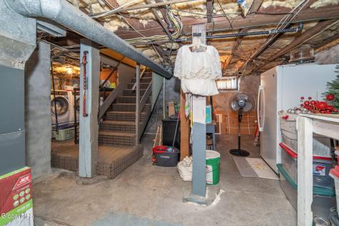 23 Vanwyck Street Gloversville NY 12078