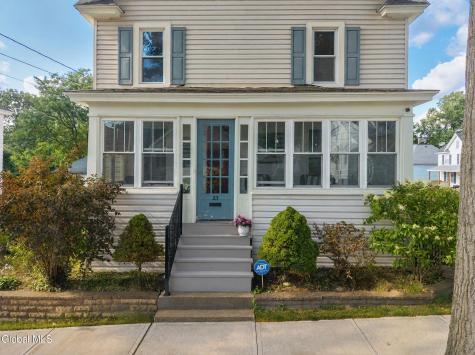 23 Vanwyck Street Gloversville NY 12078