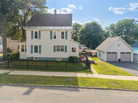 23 Vanwyck Street Gloversville NY 12078