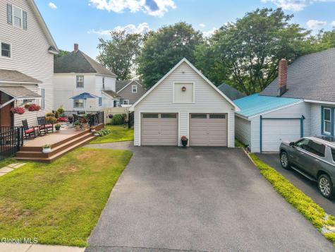 23 Vanwyck Street Gloversville NY 12078