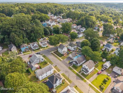 23 Vanwyck Street Gloversville NY 12078