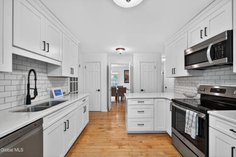 77 Huntersfield Road Delmar NY 12054