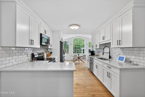 77 Huntersfield Road Delmar NY 12054
