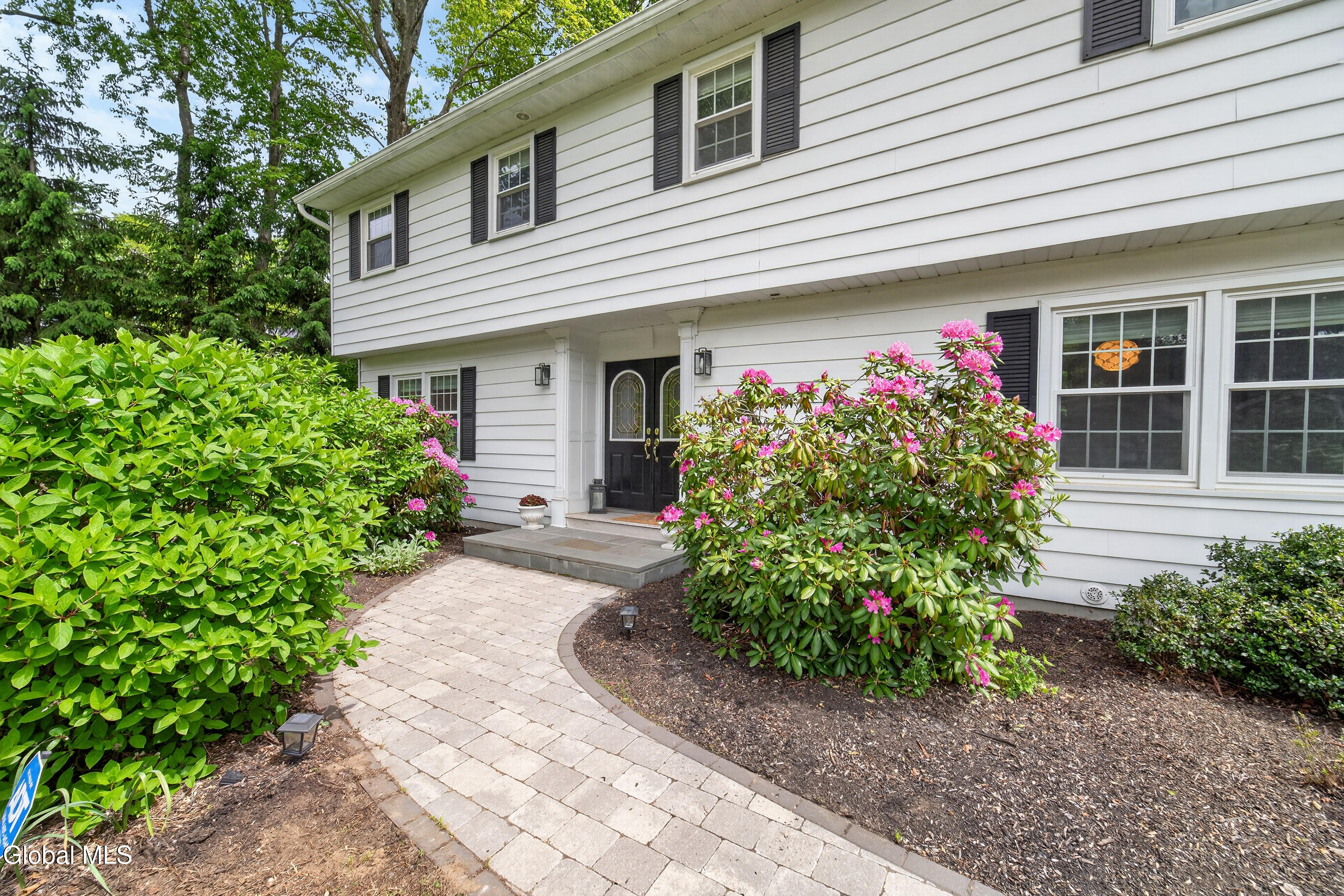 77 Huntersfield Road Delmar NY 12054