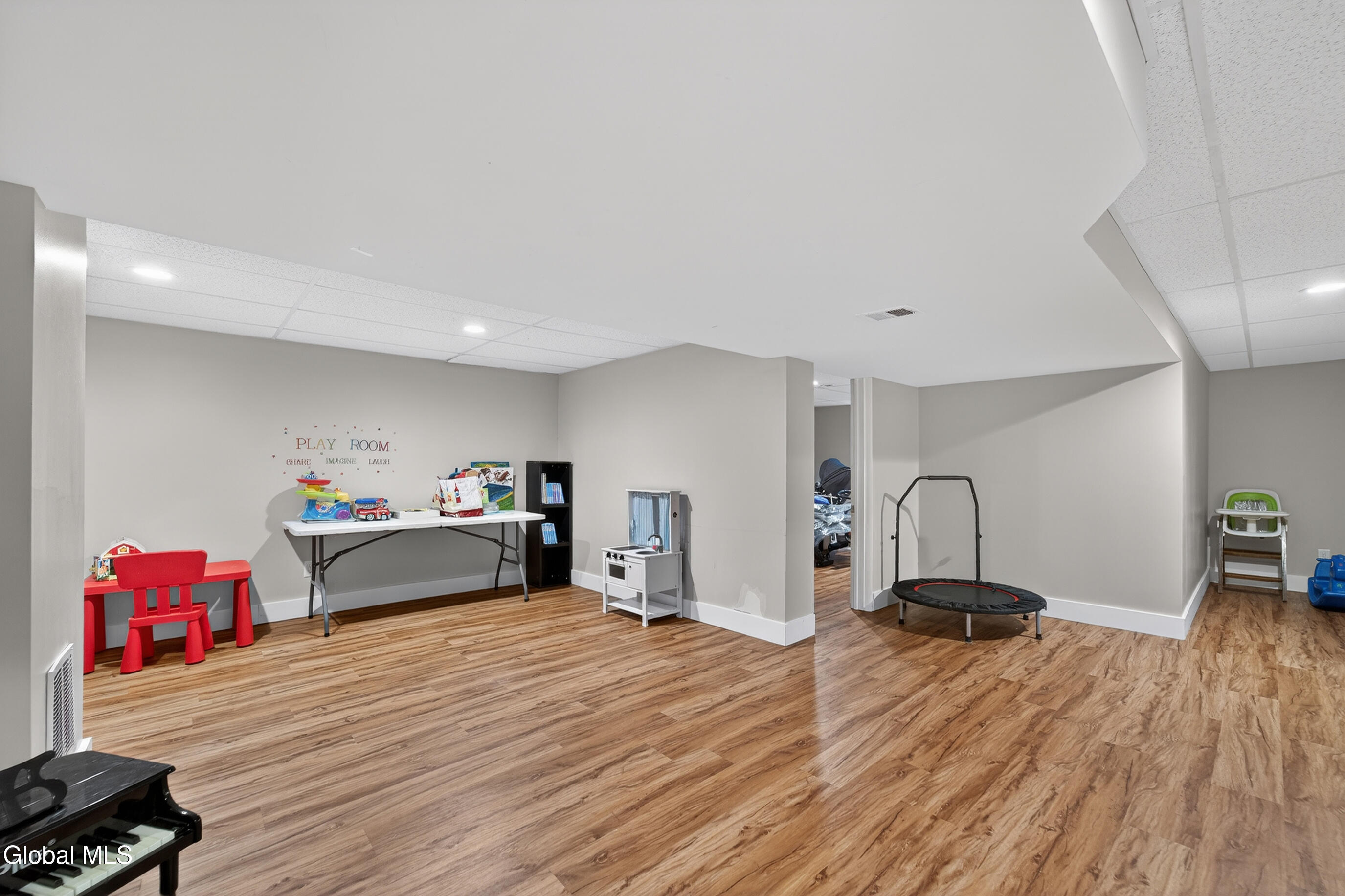 77 Huntersfield Road Delmar NY 12054