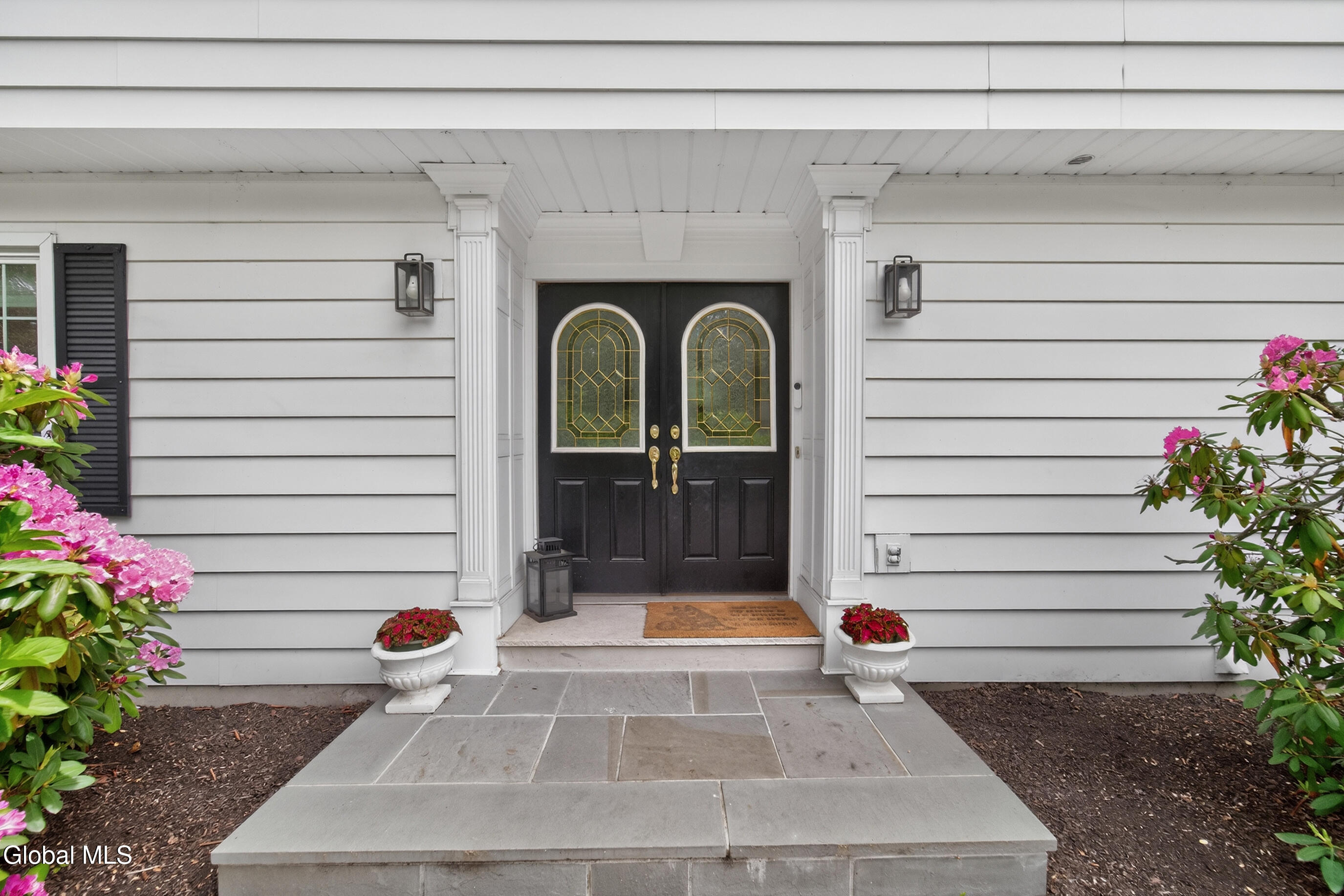 77 Huntersfield Road Delmar NY 12054