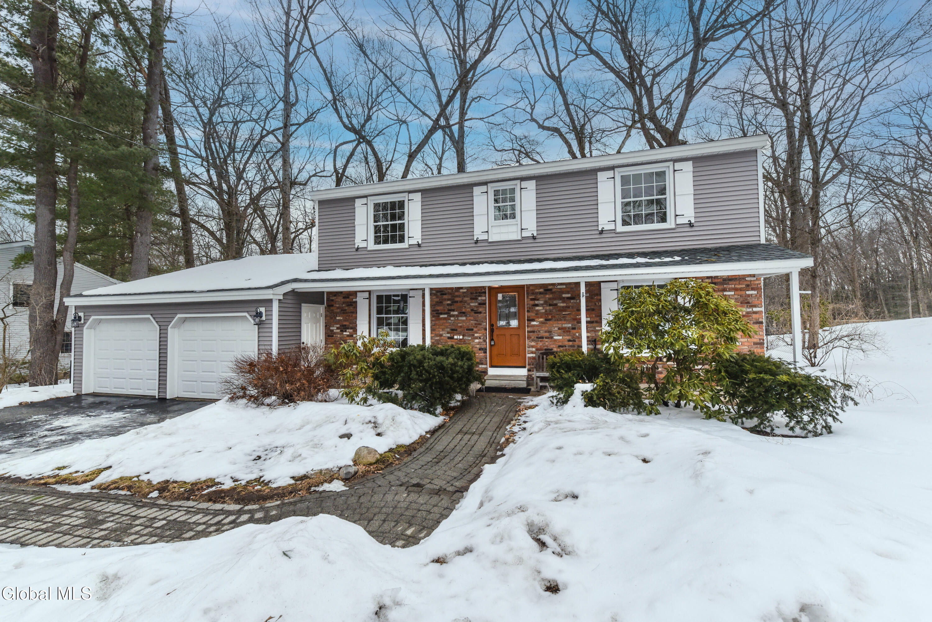 17 Canterbury Road Clifton Park NY 12065