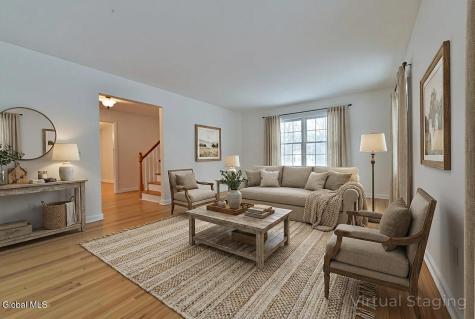 17 Canterbury Road Clifton Park NY 12065