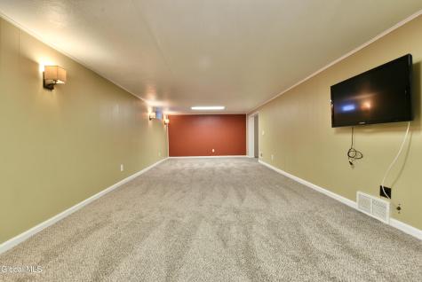 17 Canterbury Road Clifton Park NY 12065