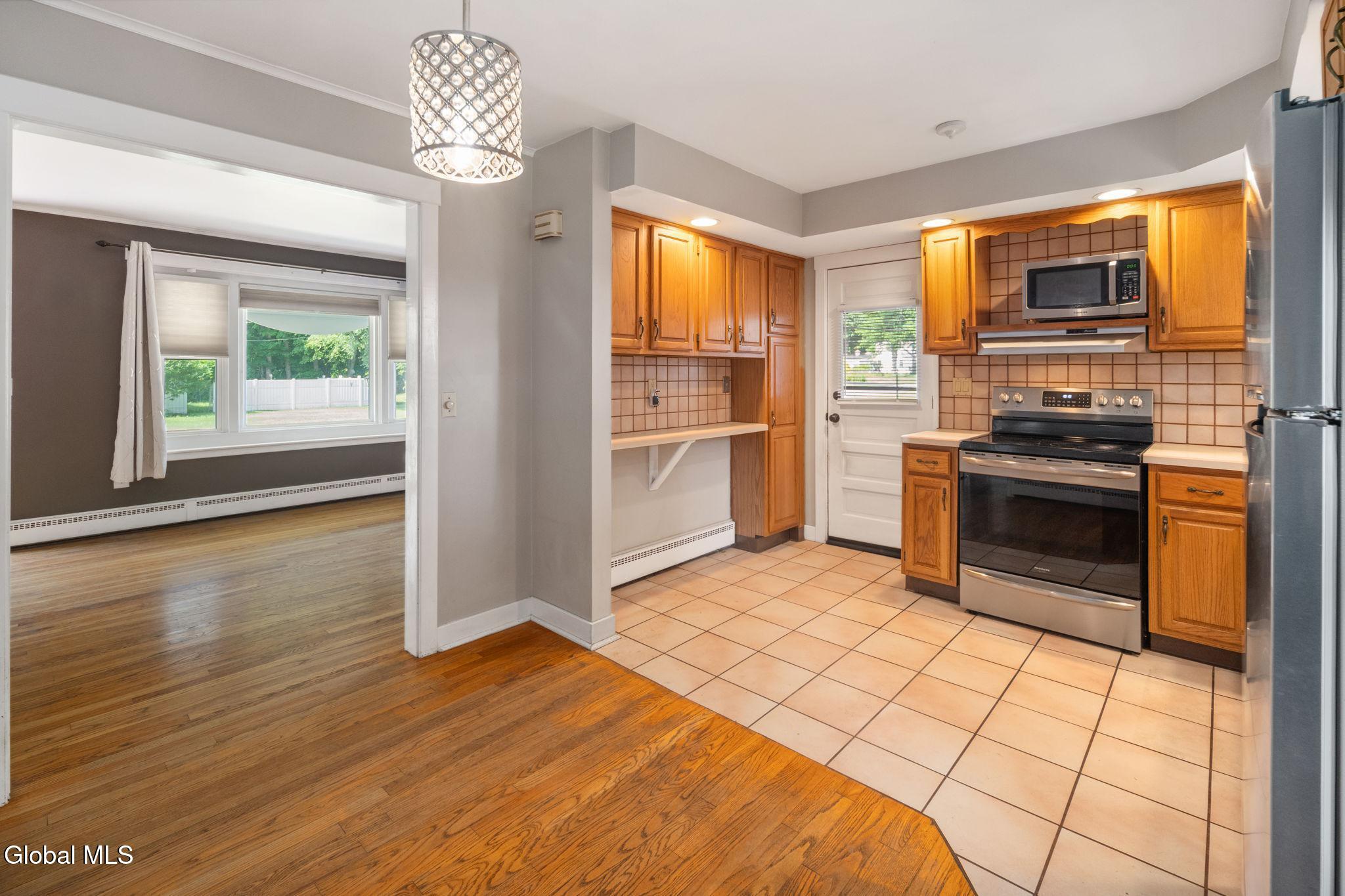 9 Sutherland Drive Glenville NY 12302