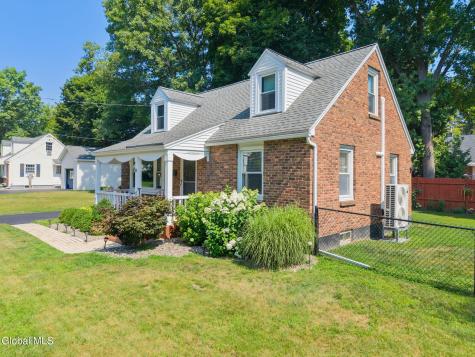 9 Sutherland Drive Glenville NY 12302