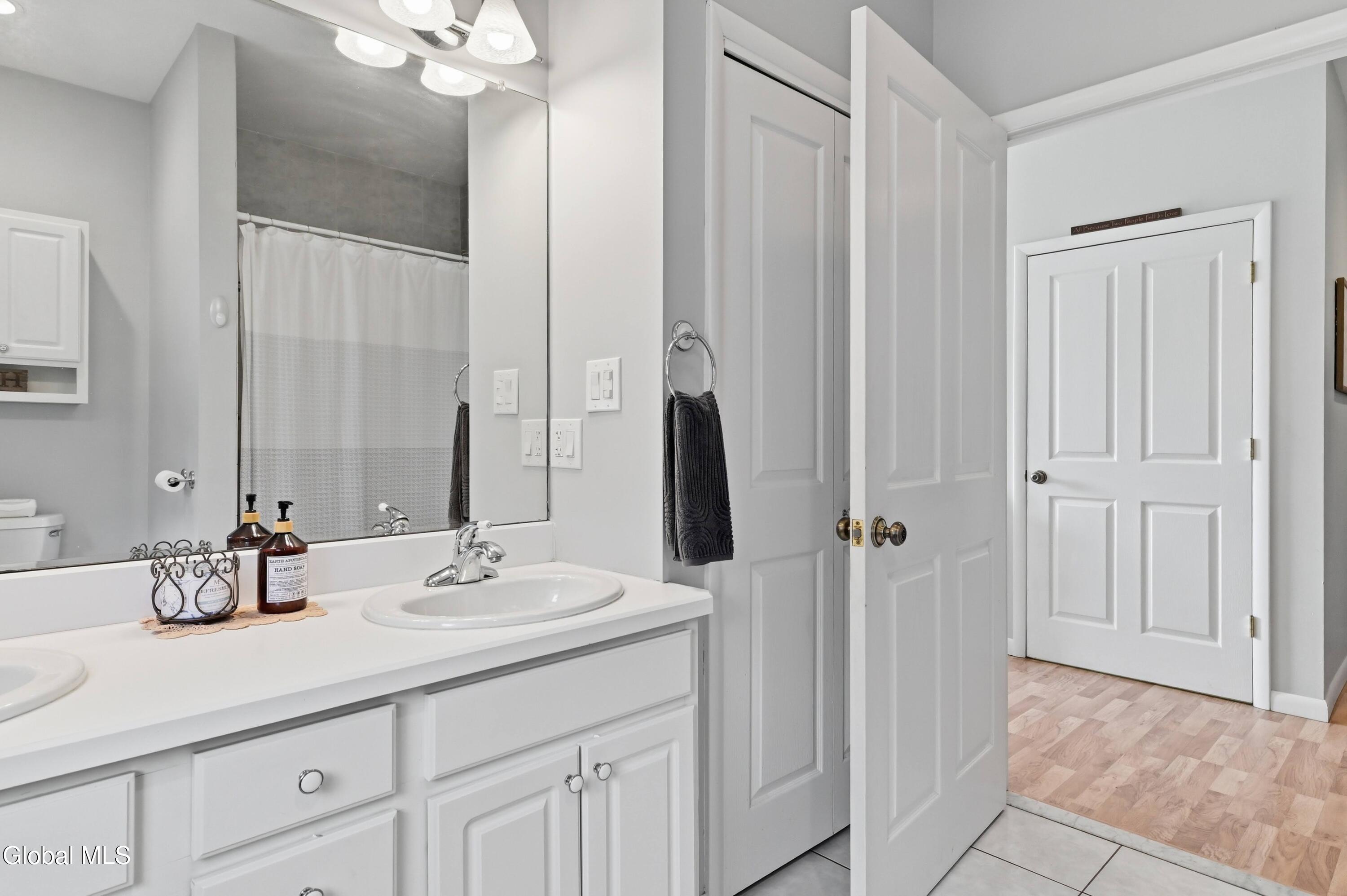 14 Lee Avenue Schenectady NY 12303