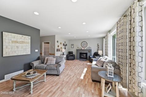14 Lee Avenue Schenectady NY 12303