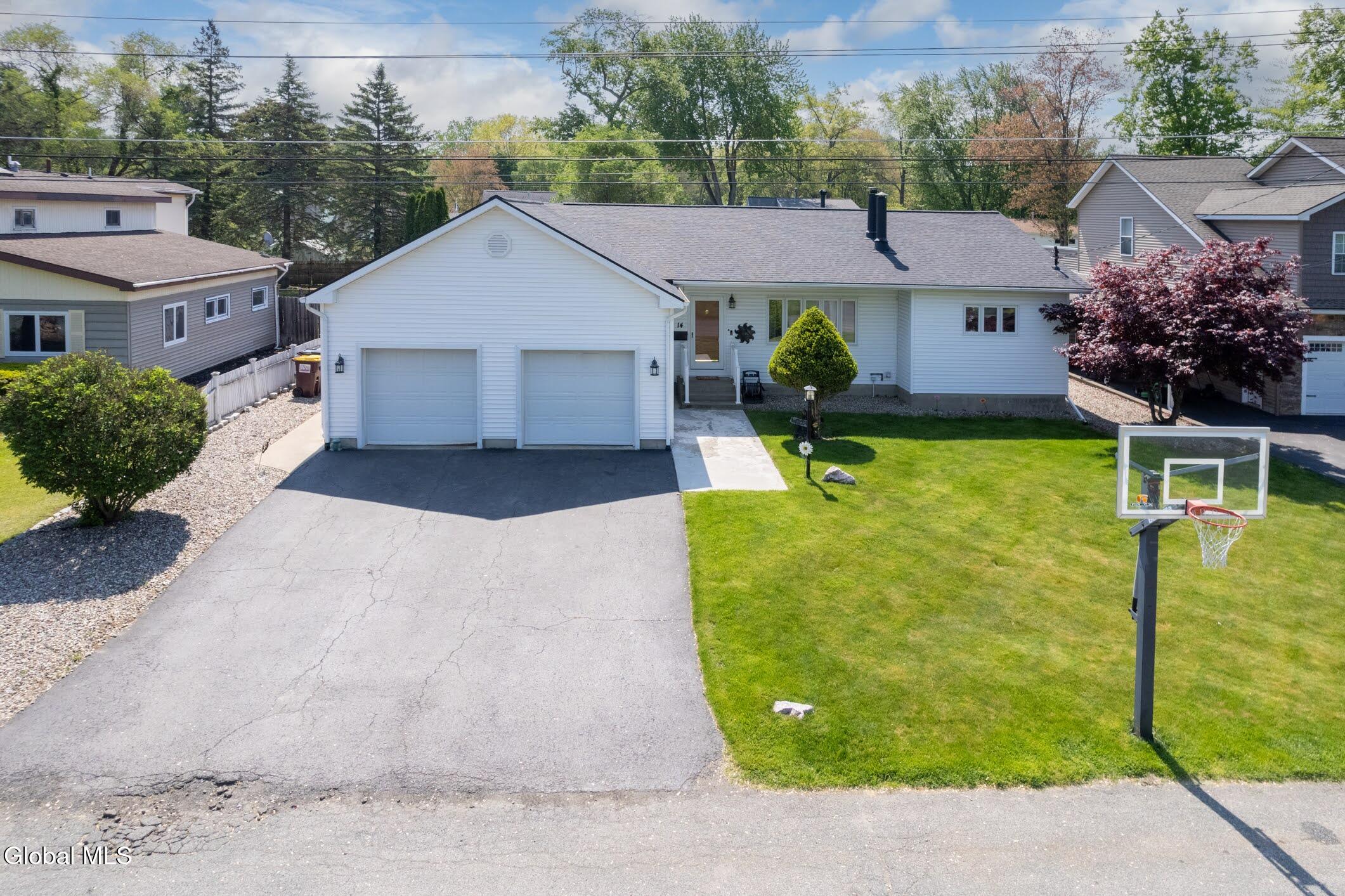 14 Lee Avenue Schenectady NY 12303