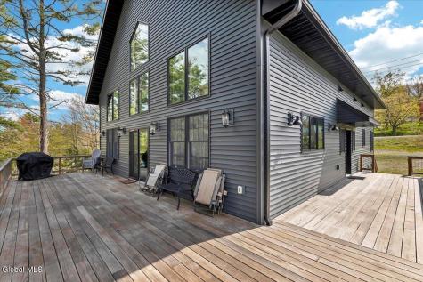 30 Harriman Rd Extension Averill Park NY 12018