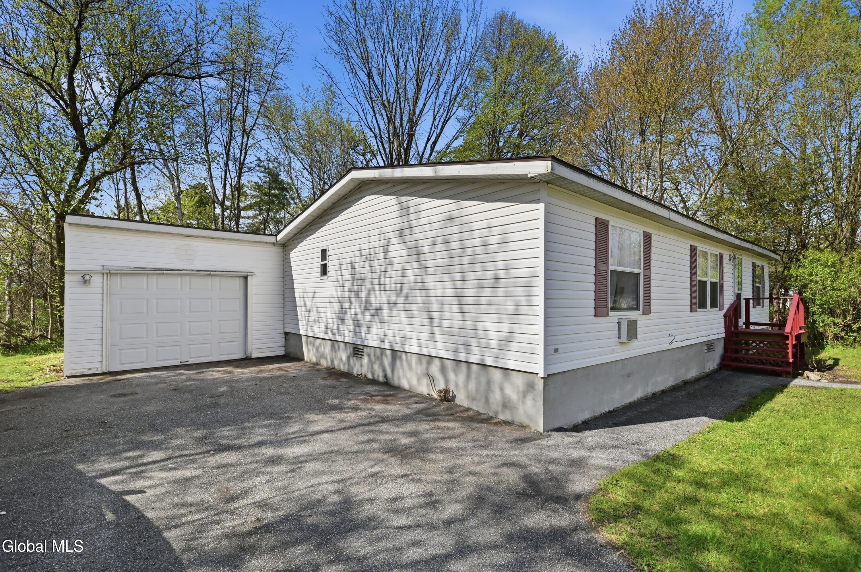 3 White Birch Lane Cambridge NY 12816