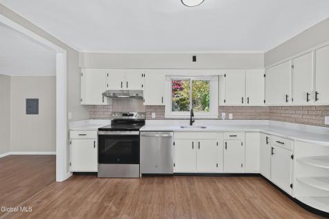 33 Wendell Street Ravena NY 12143