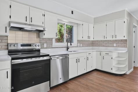 33 Wendell Street Ravena NY 12143