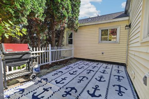 33 Wendell Street Ravena NY 12143