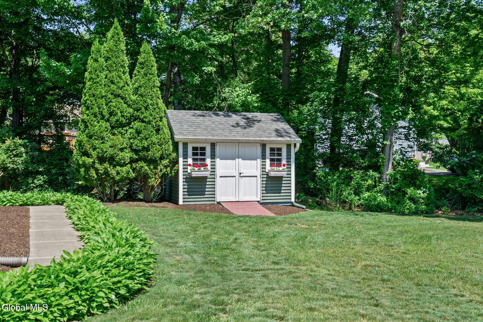 18 Mockingbird Lane Queensbury NY 12804
