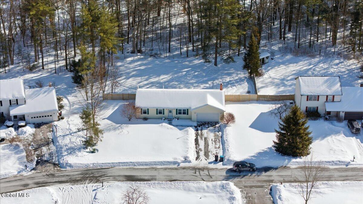 21 Pinewood Hollow Road Queensbury NY 12804