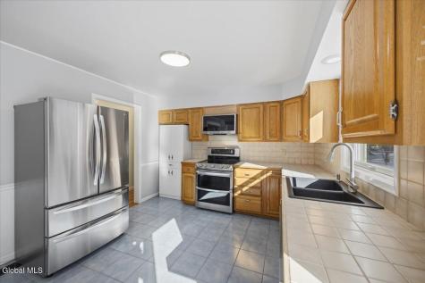 21 Pinewood Hollow Road Queensbury NY 12804