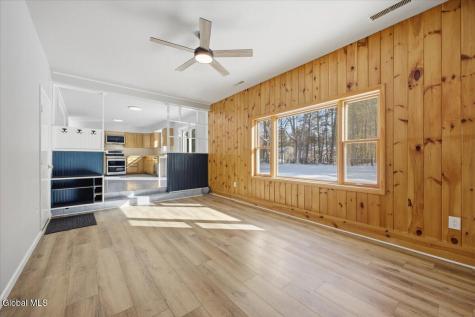 21 Pinewood Hollow Road Queensbury NY 12804