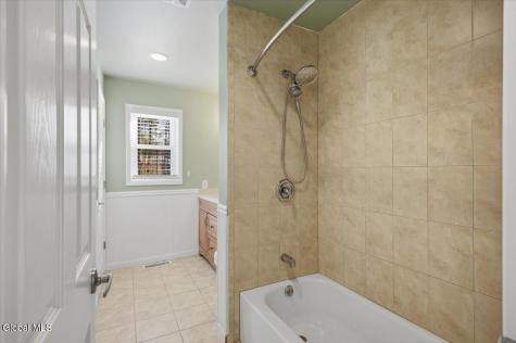 21 Pinewood Hollow Road Queensbury NY 12804