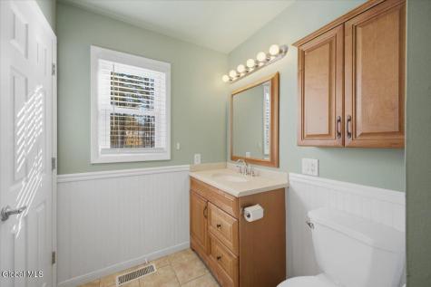 21 Pinewood Hollow Road Queensbury NY 12804