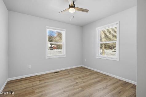 21 Pinewood Hollow Road Queensbury NY 12804