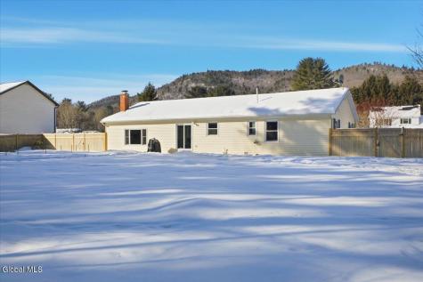 21 Pinewood Hollow Road Queensbury NY 12804