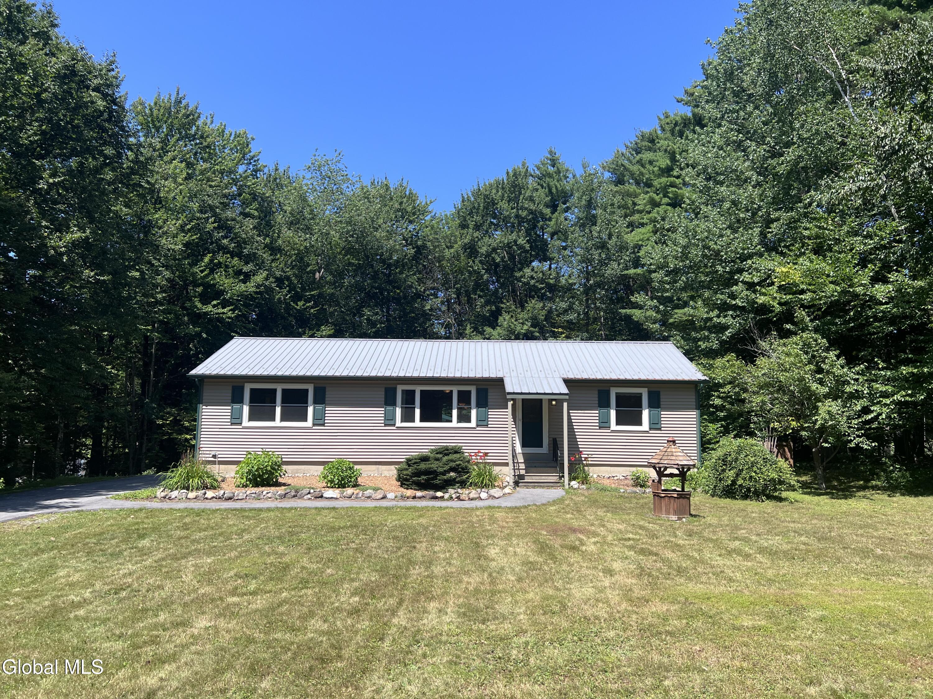 186 Hinds Road Galway NY 12074