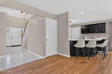 2 Hampshire Place Clifton Park NY 12065