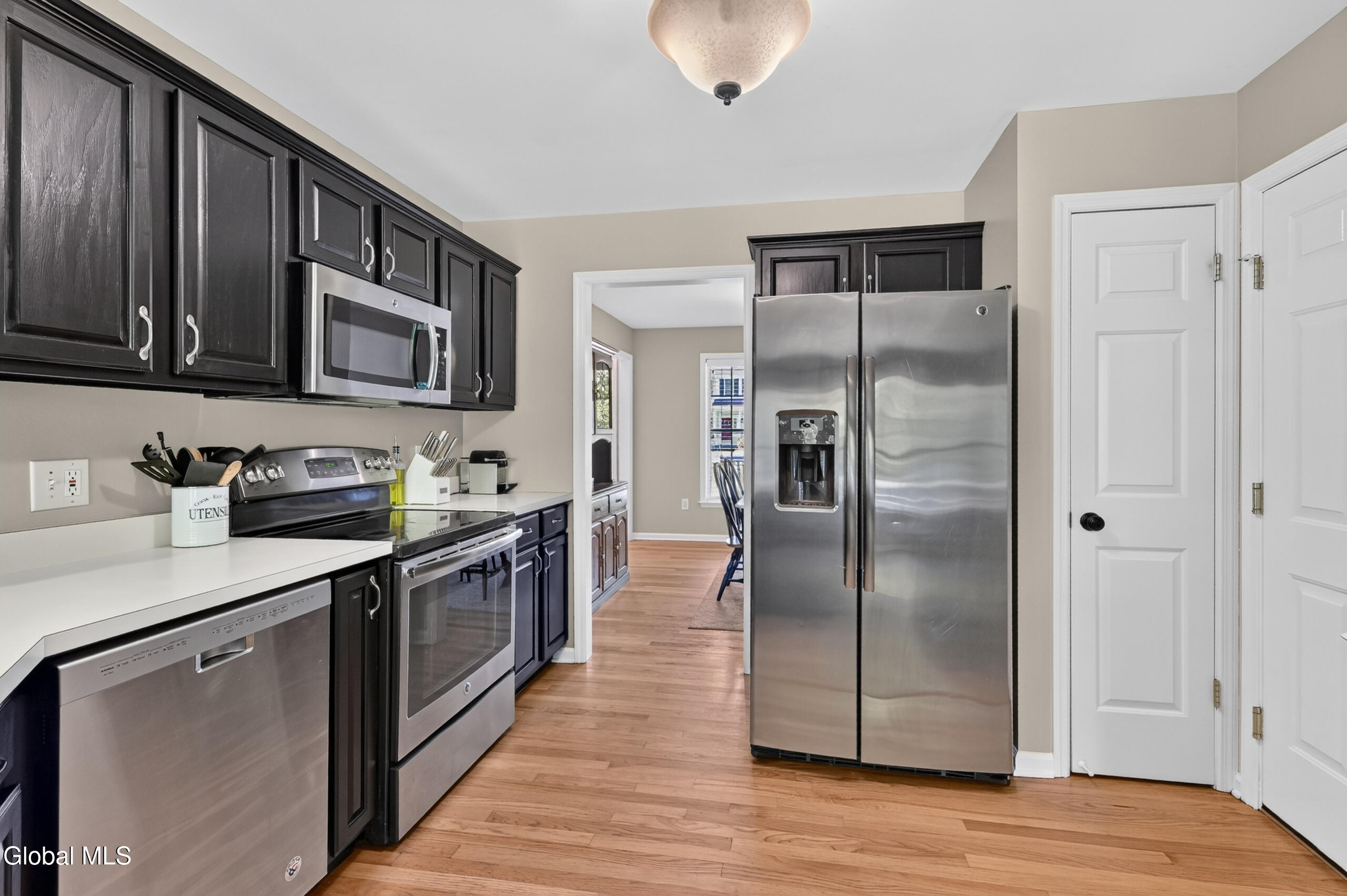2 Hampshire Place Clifton Park NY 12065