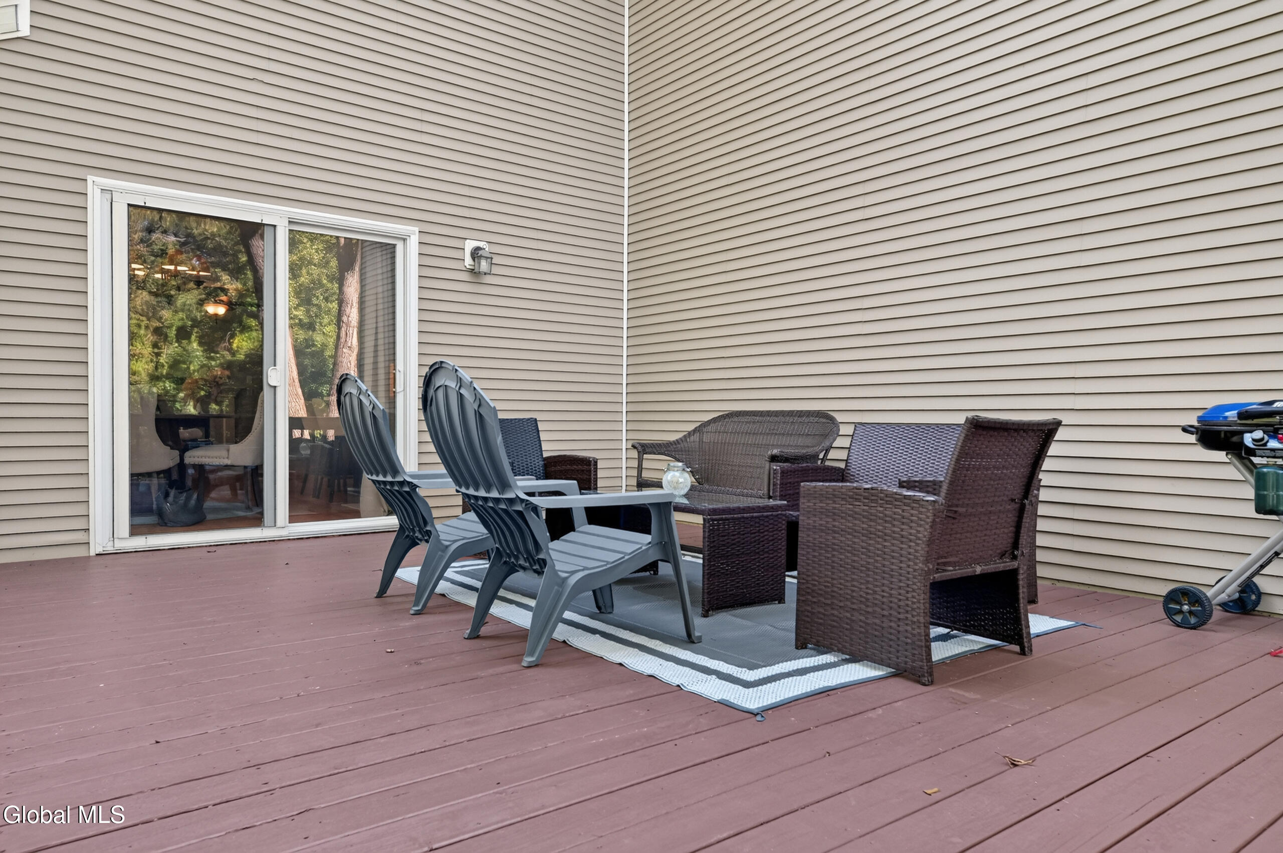 2 Hampshire Place Clifton Park NY 12065