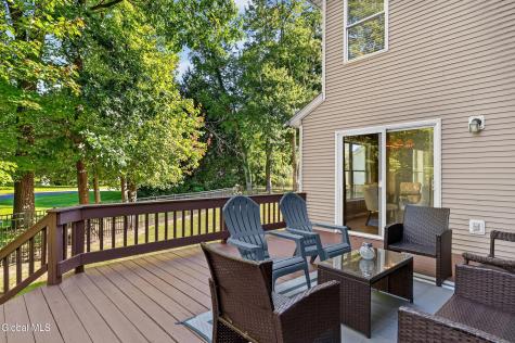 2 Hampshire Place Clifton Park NY 12065