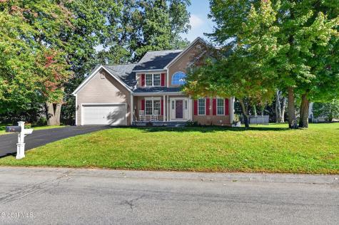 2 Hampshire Place Clifton Park NY 12065