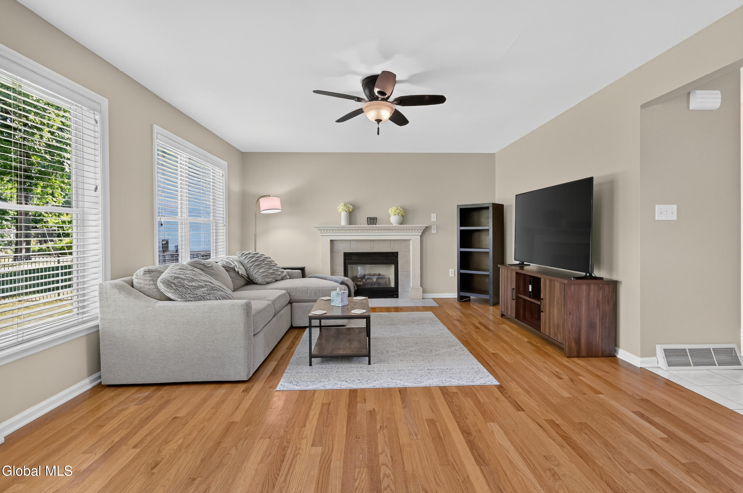 2 Hampshire Place Clifton Park NY 12065