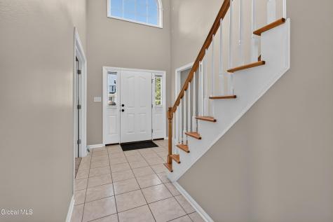 2 Hampshire Place Clifton Park NY 12065